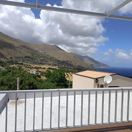 La Casetta A Scopello (Sicily)