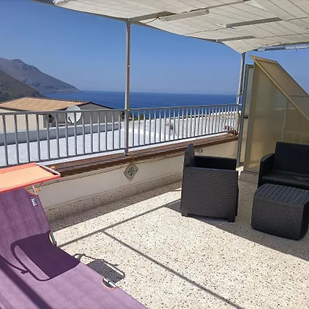 La Casetta A Scopello (Sicily)